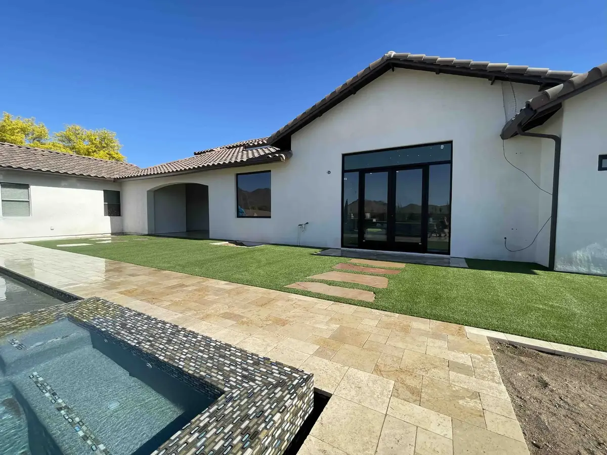 Paver Patios & Driveways