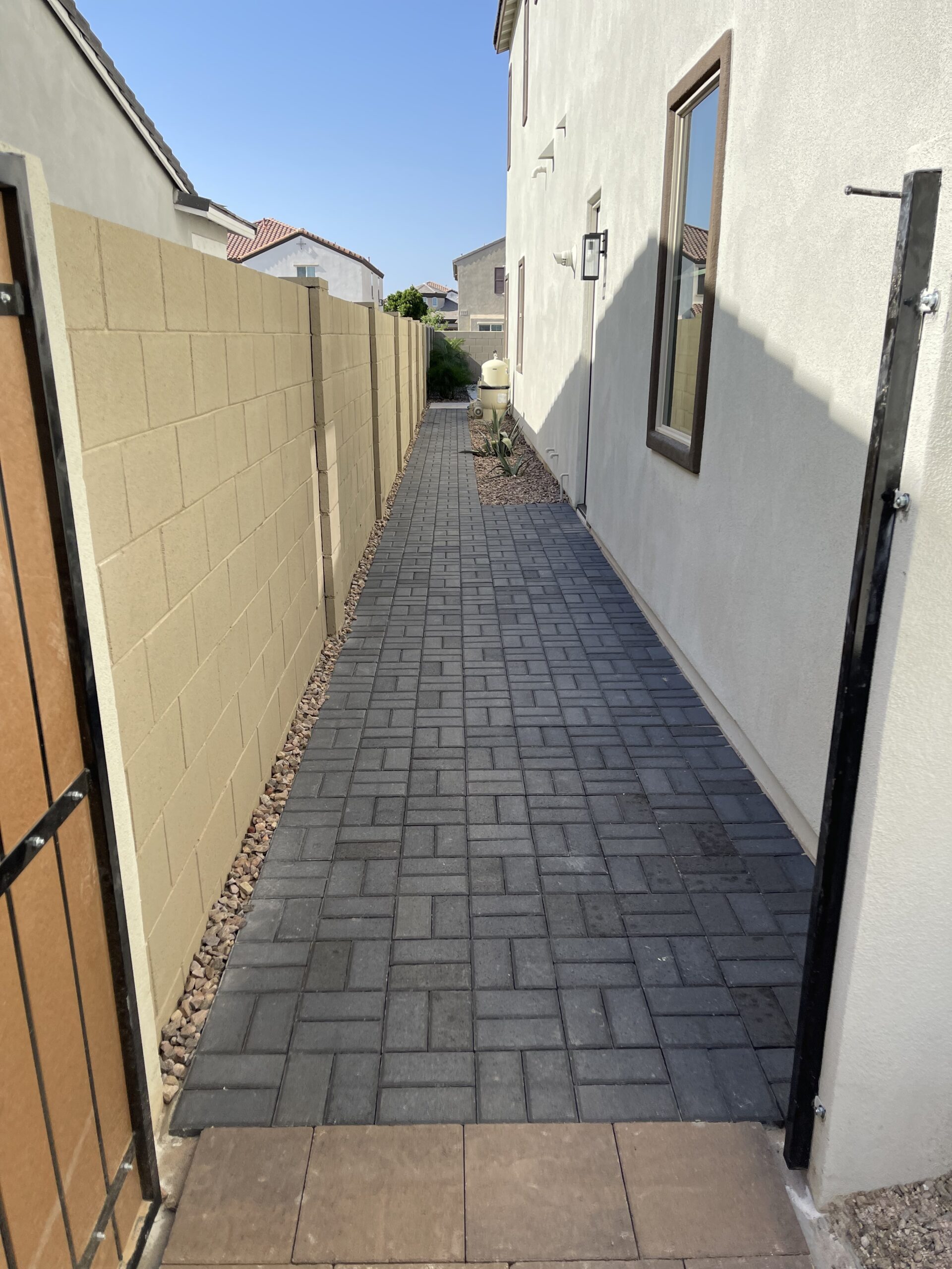 paver side yard gilbert
